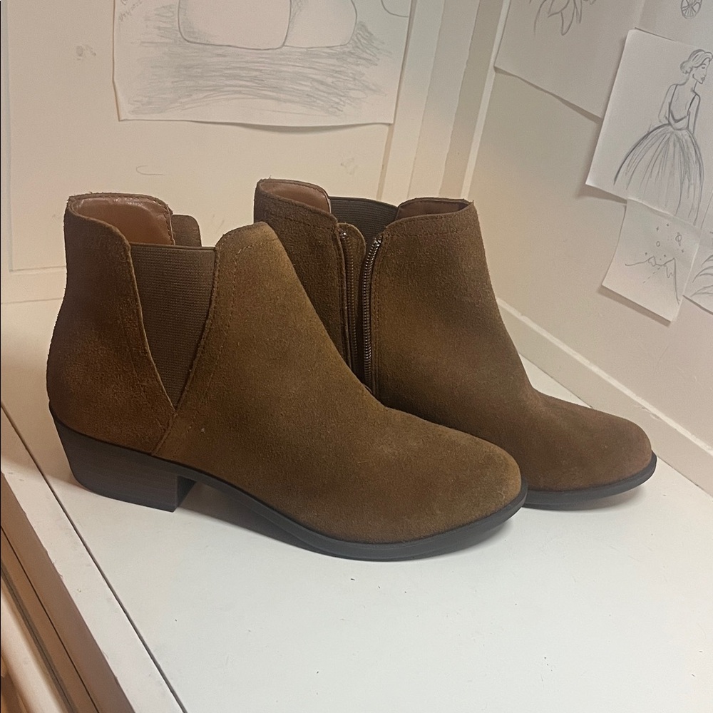 Kensie Rich Brown Ankle Booties